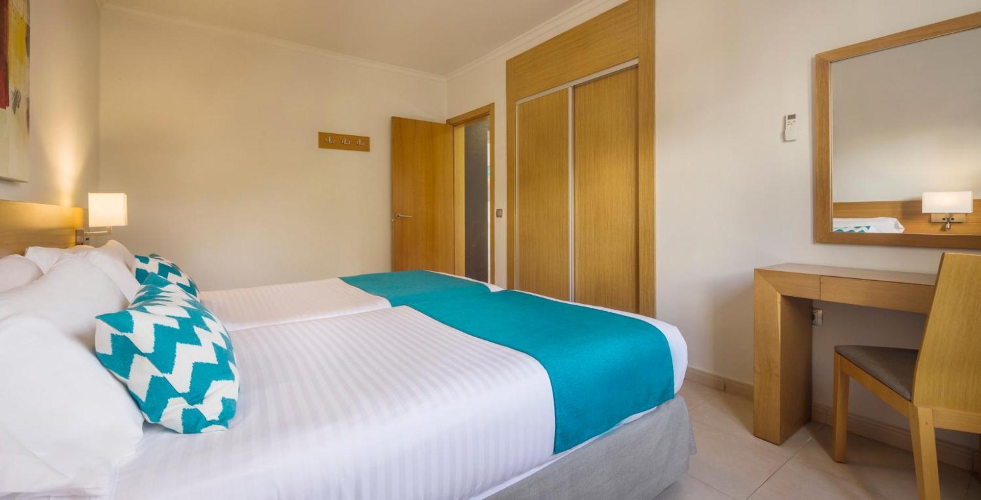Aparthotel Ilunion Costa Sal Lanzarote Puerto del Carmen  Zimmer foto