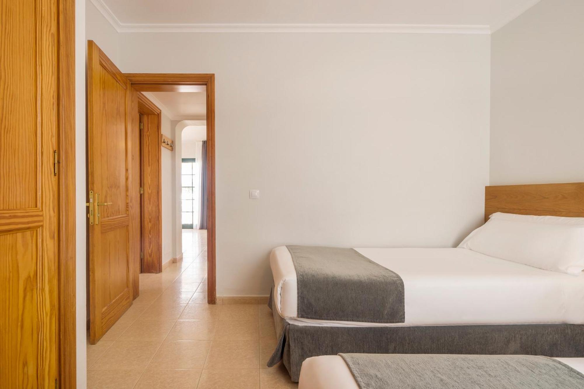 Aparthotel Ilunion Costa Sal Lanzarote Puerto del Carmen  Zimmer foto